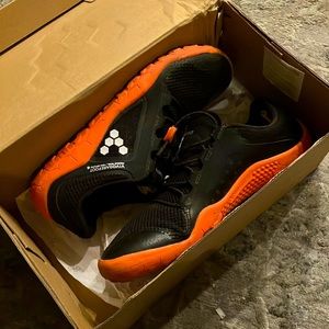 Primus trail FG black /lava sz39 size 8